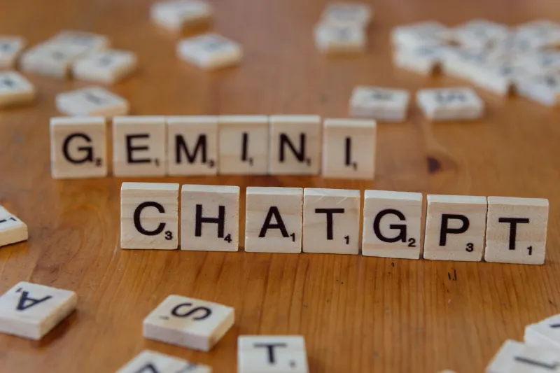 Gemini face à ChatGPT en 2025 : lequel va vraiment simplifier votre quotidien ?