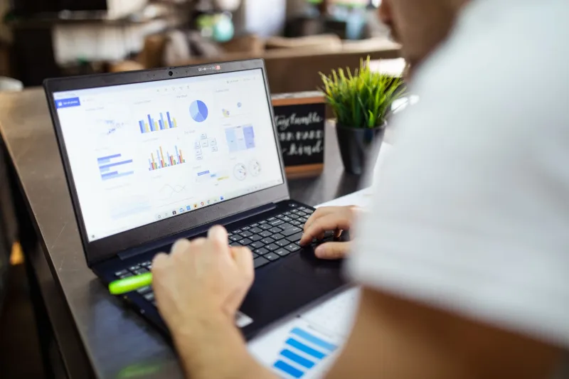 Google Sheets et l'IA : dites adieu aux tâches répétitives sur vos tableurs